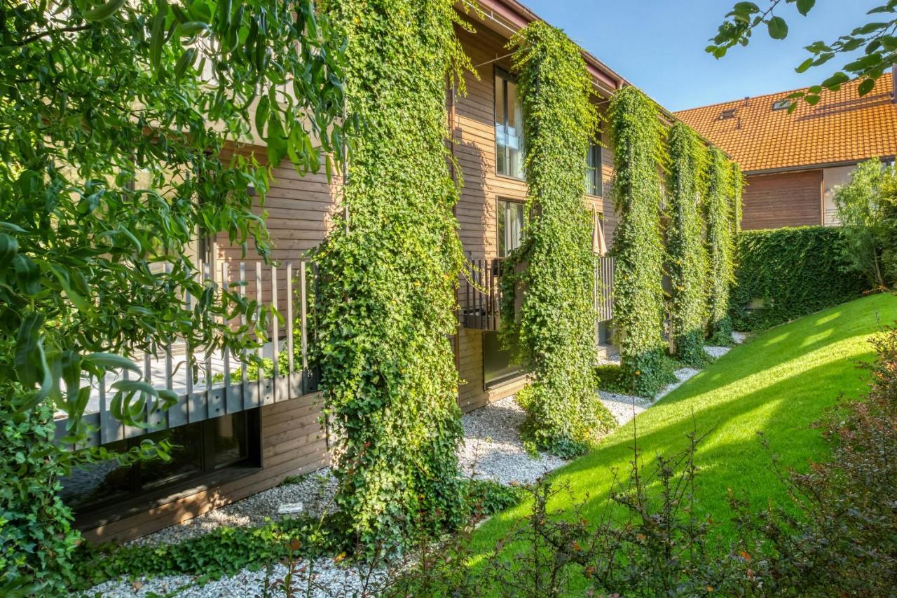 Hotel La Croix Blanche Hauterive  Exterior photo